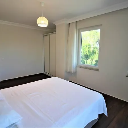 Lasthouse Villa