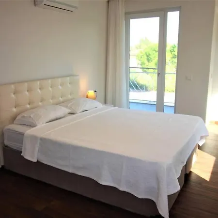 Villa Lasthouse *